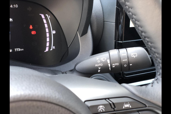 Toyota Yaris Cross 1.5 Hybrid 130PK Dynamic Comfort Pack | Dodehoekherkenning, Parkeersensoren, Stoel + Stuurverwarming, Apple CarPlay, Keyless