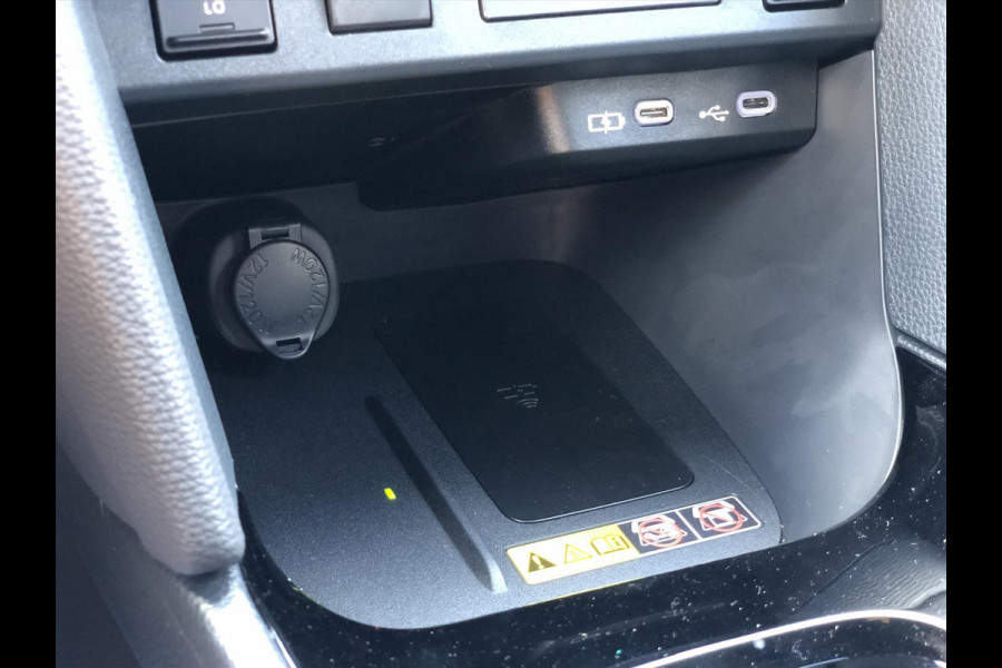 Toyota Yaris Cross 1.5 Hybrid 130PK Dynamic Comfort Pack | Dodehoekherkenning, Parkeersensoren, Stoel + Stuurverwarming, Apple CarPlay, Keyless