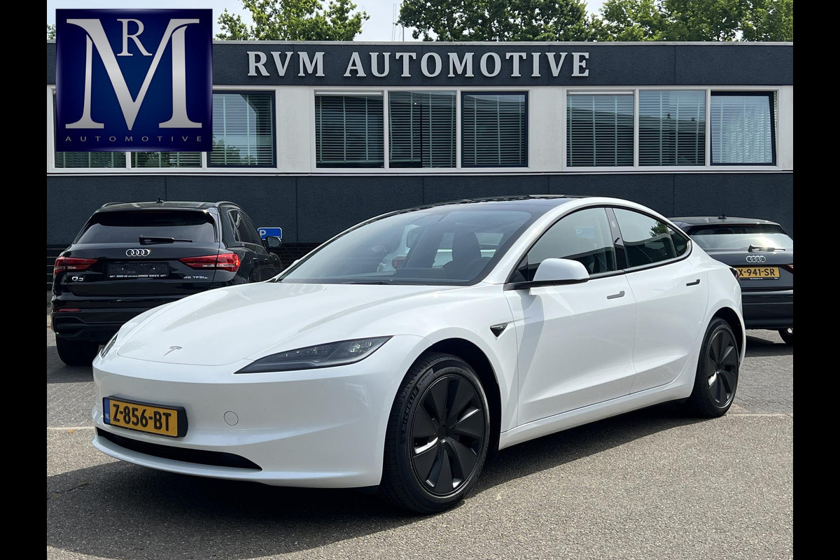 Tesla Model 3 RWD 60 kWh ORIG. NL. NAP KM. | NIEUWSTAAT | AUTOPILOT | TESLA GARANTIE T/M 3-2028 Tesla Model 3 RWD 60 kWh ORIG. NL. NAP KM. | NIEUWSTAAT | AUTOPILOT | TESLA GARANTIE T/M 3-2028