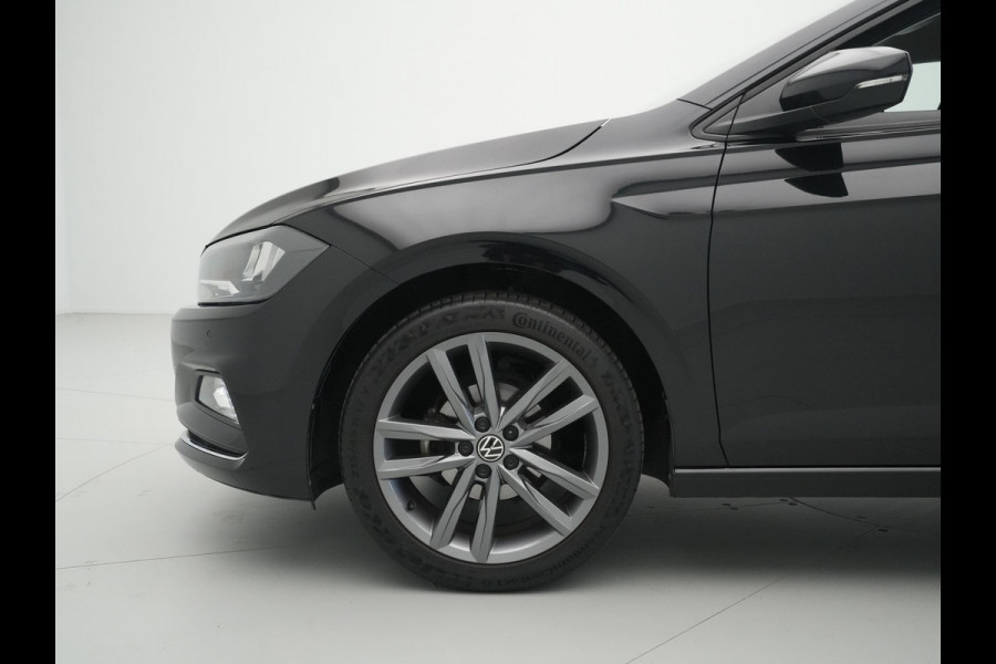 Volkswagen Polo 1.0 TSI 95pk Highline Navigatie 17"lm velgen PDC Privacy glas 321
