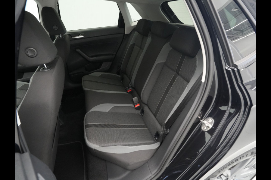 Volkswagen Polo 1.0 TSI 95pk Highline Navigatie 17"lm velgen PDC Privacy glas 321