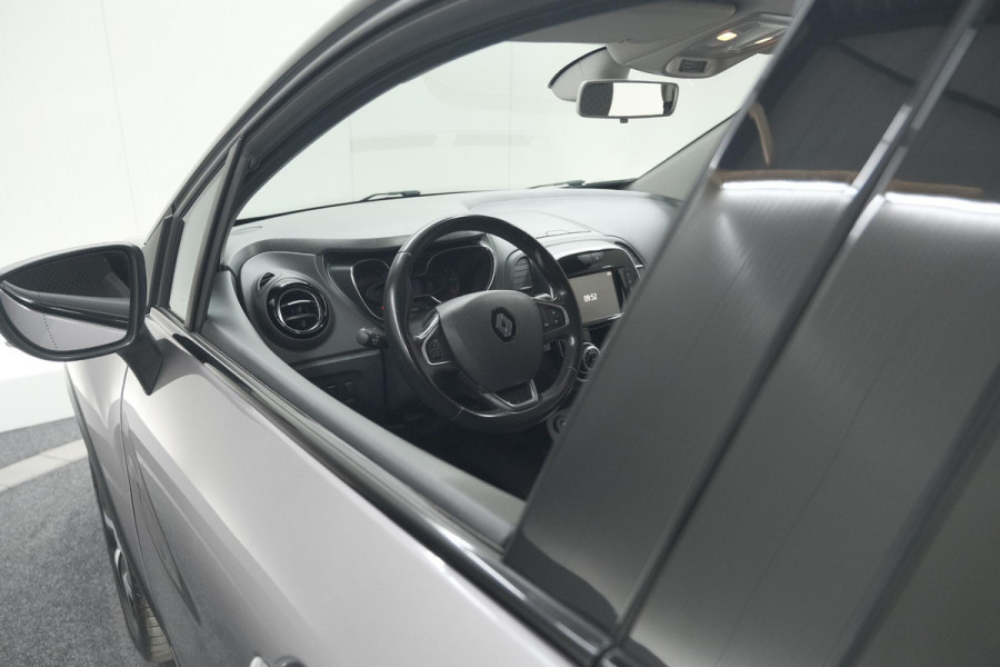 Renault Captur TCe 90 Intens | Trekhaak | Camera | Navigatie | Parkeersensoren