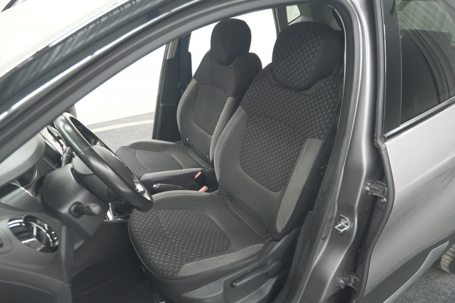 Renault Captur TCe 90 Intens | Trekhaak | Camera | Navigatie | Parkeersensoren