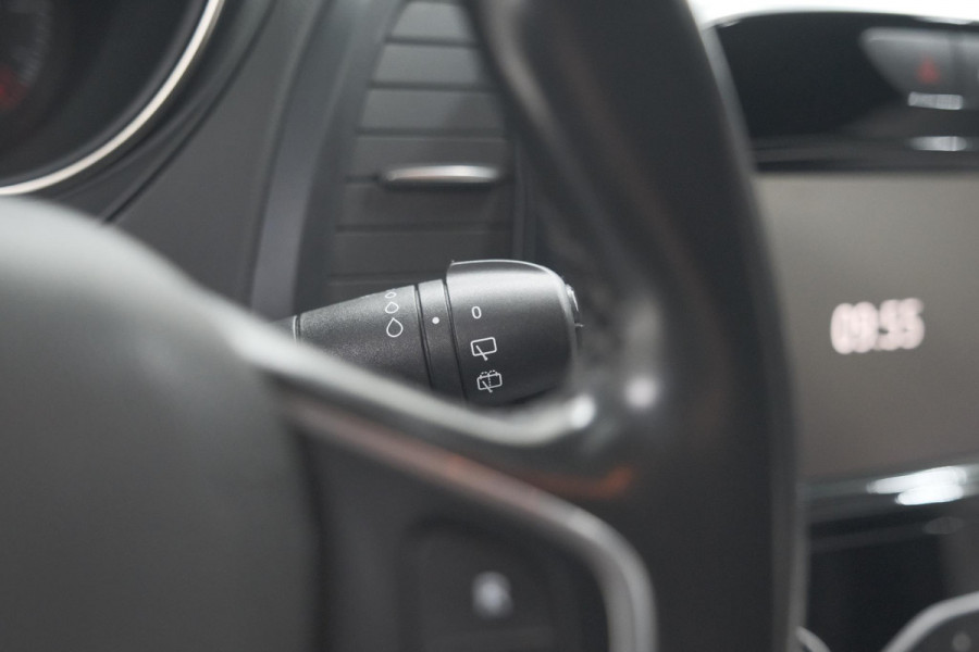 Renault Captur TCe 90 Intens | Trekhaak | Camera | Navigatie | Parkeersensoren