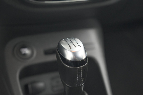 Renault Captur TCe 90 Intens | Trekhaak | Camera | Navigatie | Parkeersensoren