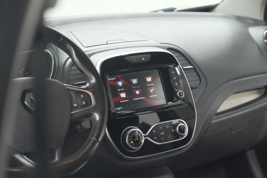 Renault Captur TCe 90 Intens | Trekhaak | Camera | Navigatie | Parkeersensoren