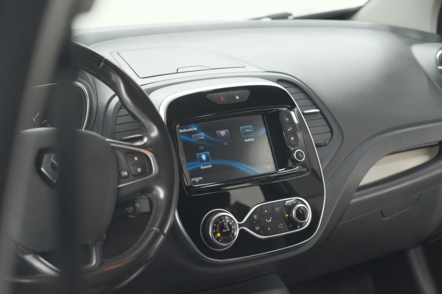 Renault Captur TCe 90 Intens | Trekhaak | Camera | Navigatie | Parkeersensoren