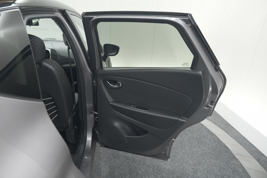 Renault Captur TCe 90 Intens | Trekhaak | Camera | Navigatie | Parkeersensoren