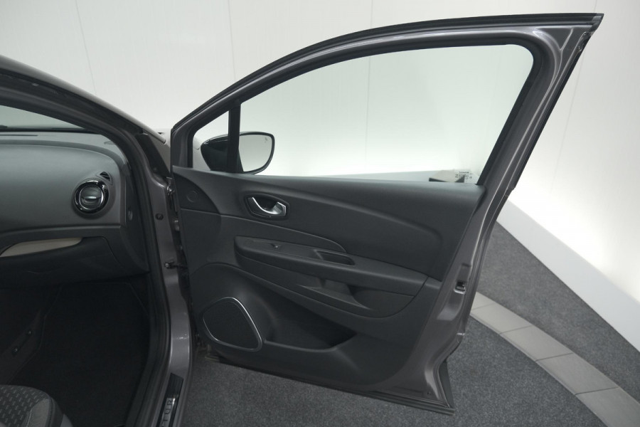 Renault Captur TCe 90 Intens | Trekhaak | Camera | Navigatie | Parkeersensoren