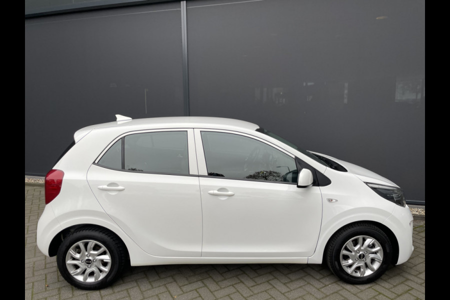 Kia Picanto 1.0 MPi DynamicPlusLine Climate control - Cruise control - Navigatie - Achteruitrijcamera - Multifunctioneel stuurwiel - Apple carplay/Android auto
