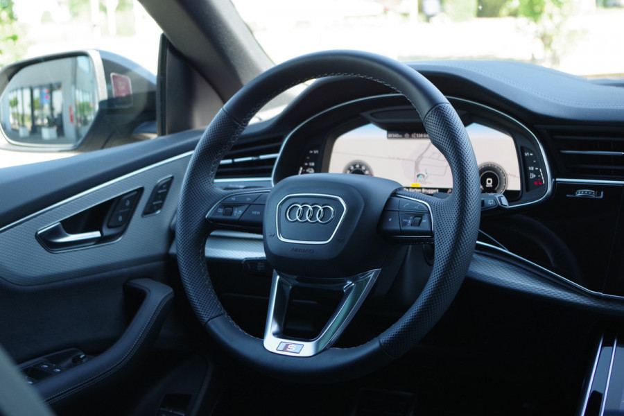 Audi Q8 60 TFSI e 490 PK Quattro S-Line Pro Line Competition, Panoramadak, RS-Sprotstoelen, Trekhaak, Laser-LED