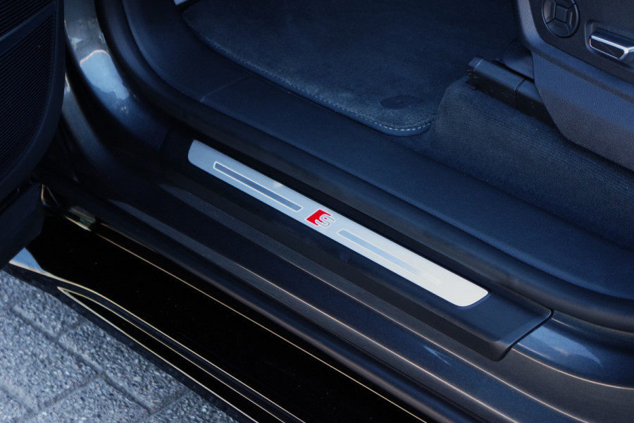 Audi Q8 60 TFSI e 490 PK Quattro S-Line Pro Line Competition, Panoramadak, RS-Sprotstoelen, Trekhaak, Laser-LED