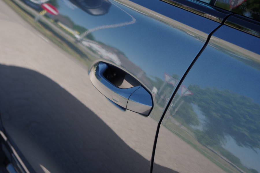 Audi Q8 60 TFSI e 490 PK Quattro S-Line Pro Line Competition, Panoramadak, RS-Sprotstoelen, Trekhaak, Laser-LED
