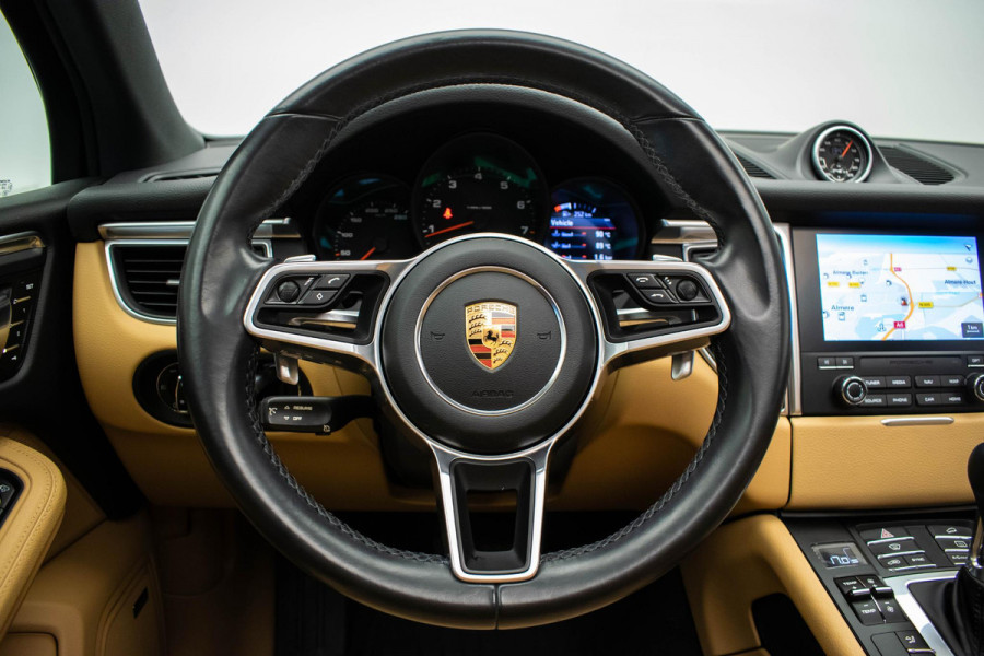 Porsche Macan 2.0 |Pano|Org.NL|Sportchrono|Luchtvering|360|Bose|VOLL|