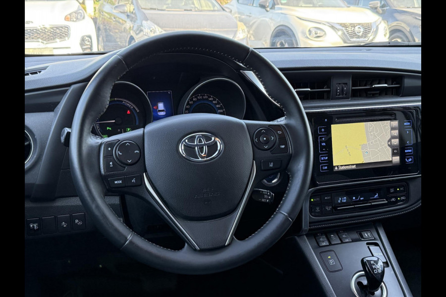 Toyota Auris Touring Sports 1.8 Hybrid Dynamic Ultimate | Eerste eigenaar, 17 inch, Stoelverwarming, Navigatie, Keyless, DAB