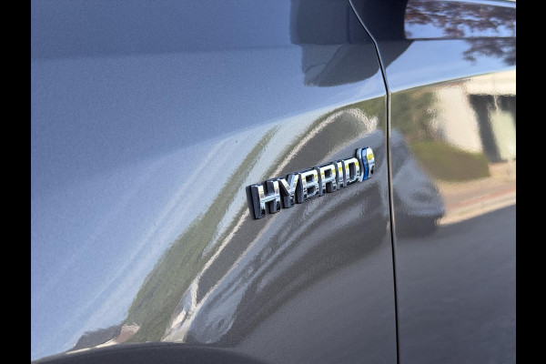 Toyota Auris Touring Sports 1.8 Hybrid Dynamic Ultimate | Eerste eigenaar, 17 inch, Stoelverwarming, Navigatie, Keyless, DAB