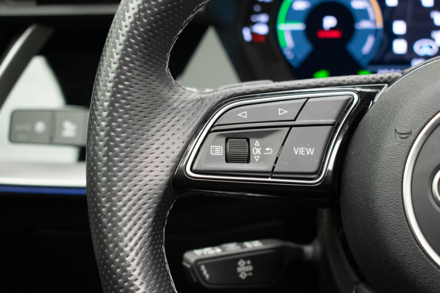Audi A3 Sportback 45 TFSI e S edition Competition |Pano|3xS-line|Ambient|Carplay|