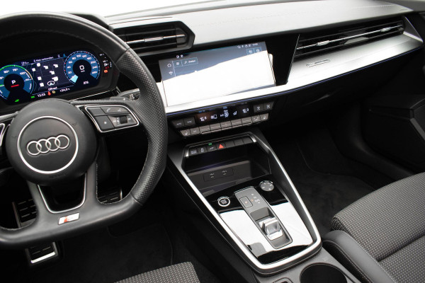 Audi A3 Sportback 45 TFSI e S edition Competition |Pano|3xS-line|Ambient|Carplay|