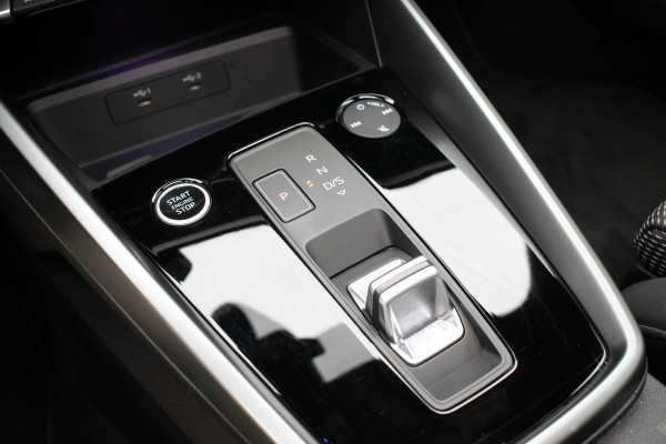 Audi A3 Sportback 45 TFSI e S edition Competition |Pano|3xS-line|Ambient|Carplay|