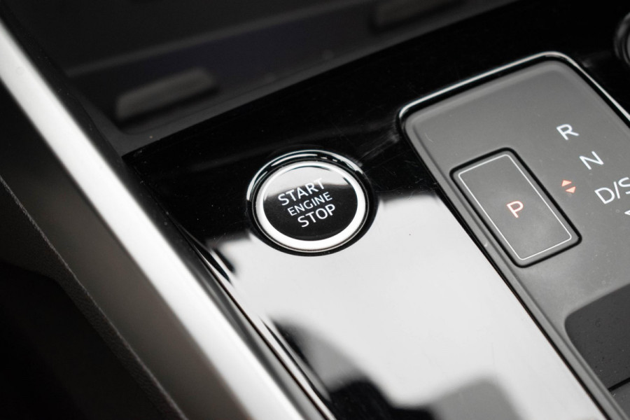 Audi A3 Sportback 45 TFSI e S edition Competition |Pano|3xS-line|Ambient|Carplay|