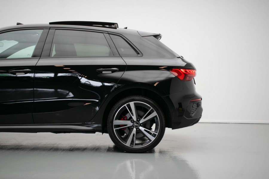 Audi A3 Sportback 45 TFSI e S edition Competition |Pano|3xS-line|Ambient|Carplay|
