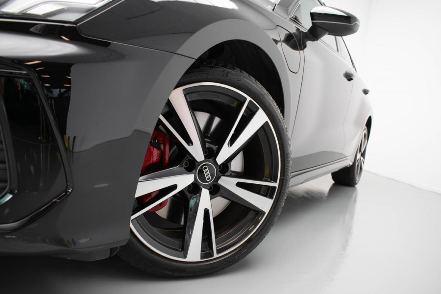 Audi A3 Sportback 45 TFSI e S edition Competition |Pano|3xS-line|Ambient|Carplay|