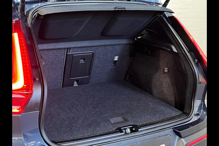Volvo XC40 Recharge T4 Inscription | Leder | Open dak | Keyless | Cruise & Climate c.
