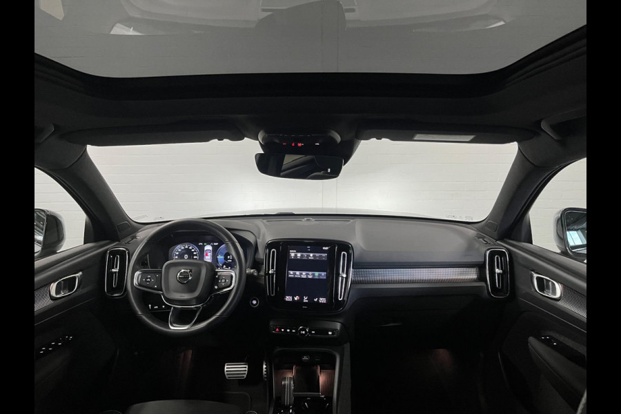 Volvo XC40 Recharge R-Design T4 Open Dak | Adapt. Cruise c. | Keyless | Stoel-/Stuur verwarming