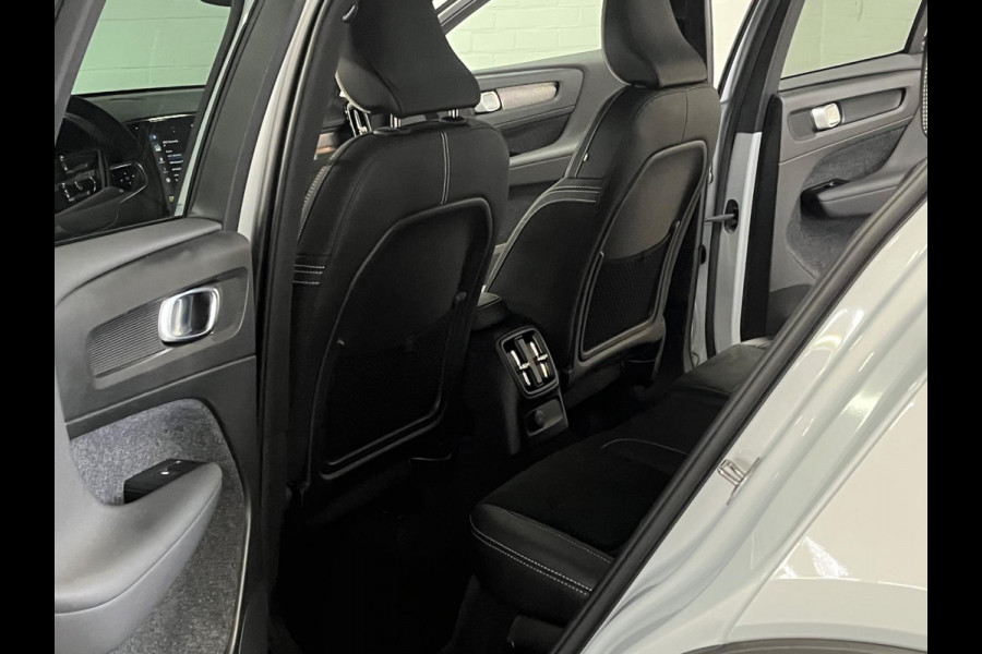 Volvo XC40 Recharge R-Design T4 Open Dak | Adapt. Cruise c. | Keyless | Stoel-/Stuur verwarming