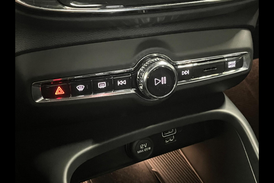 Volvo XC40 Recharge R-Design T4 Open Dak | Adapt. Cruise c. | Keyless | Stoel-/Stuur verwarming