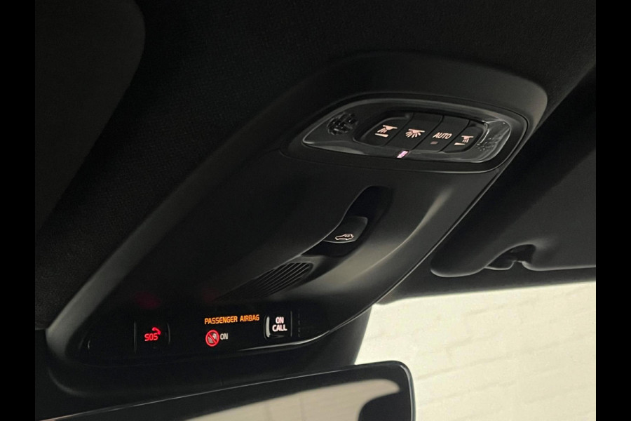 Volvo XC40 Recharge R-Design T4 Open Dak | Adapt. Cruise c. | Keyless | Stoel-/Stuur verwarming
