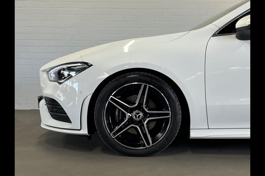 Mercedes-Benz CLA-Klasse Shooting Brake 180 AMG Open dak | Leder/Alcantara | Trekhaak | Stoelverwarming | Cruise & Climate c.