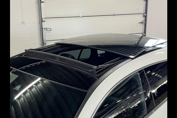 Mercedes-Benz CLA-Klasse Shooting Brake 180 AMG Open dak | Leder/Alcantara | Trekhaak | Stoelverwarming | Cruise & Climate c.
