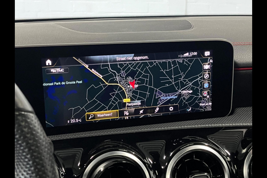 Mercedes-Benz CLA-Klasse Shooting Brake 180 AMG Open dak | Leder/Alcantara | Trekhaak | Stoelverwarming | Cruise & Climate c.