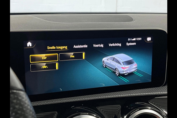 Mercedes-Benz CLA-Klasse Shooting Brake 180 AMG Open dak | Leder/Alcantara | Trekhaak | Stoelverwarming | Cruise & Climate c.