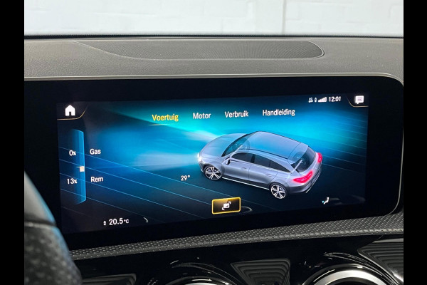 Mercedes-Benz CLA-Klasse Shooting Brake 180 AMG Open dak | Leder/Alcantara | Trekhaak | Stoelverwarming | Cruise & Climate c.