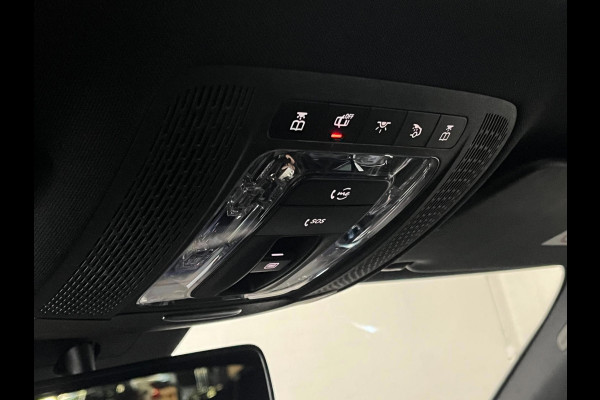 Mercedes-Benz CLA-Klasse Shooting Brake 180 AMG Open dak | Leder/Alcantara | Trekhaak | Stoelverwarming | Cruise & Climate c.
