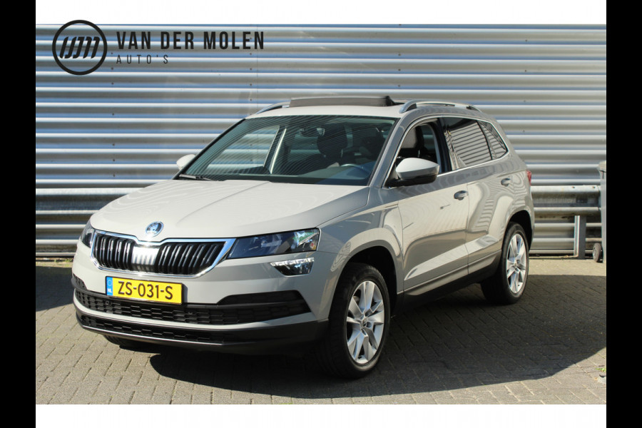 Škoda Karoq 1.0 TSI 116pk Ambition Business Panoramadak NL-Auto NAP Clima Cruise Navi 17"LMV Trekhaak 1200kg