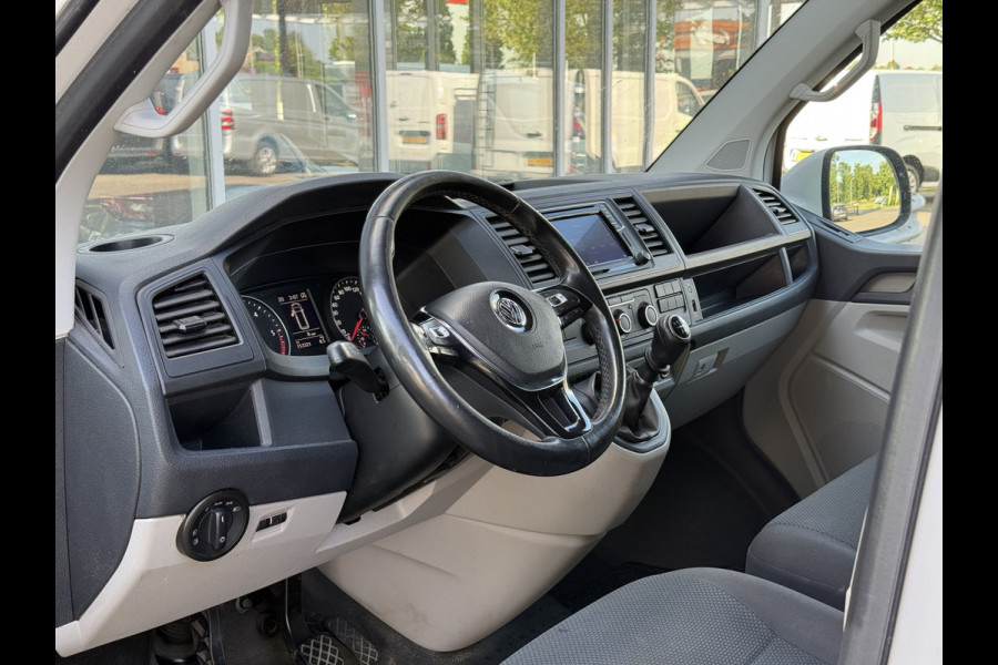 Volkswagen Transporter 2.0 TDI L1H1 Highline | NL-auto | 1e Eig | Adapt. cruisec. | LED | Navi | Carplay