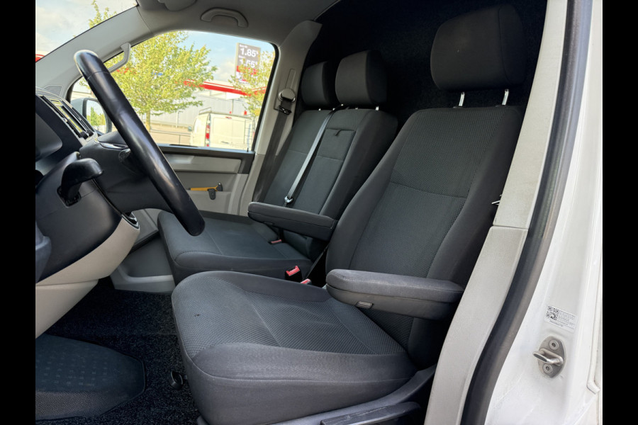 Volkswagen Transporter 2.0 TDI L1H1 Highline | NL-auto | 1e Eig | Adapt. cruisec. | LED | Navi | Carplay