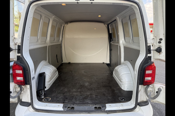 Volkswagen Transporter 2.0 TDI L1H1 Highline | NL-auto | 1e Eig | Adapt. cruisec. | LED | Navi | Carplay