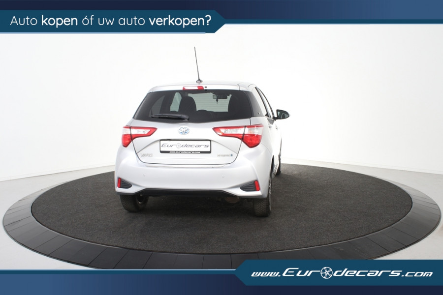 Toyota Yaris 1.5 Hybrid *1ste Eigenaar*Navigatie*Camera*