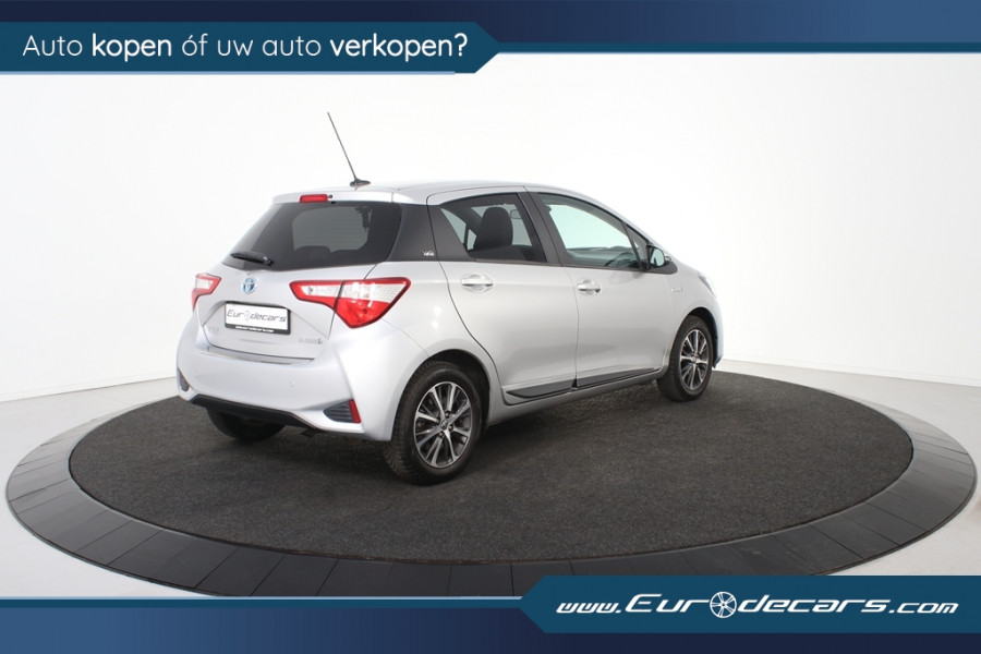 Toyota Yaris 1.5 Hybrid *1ste Eigenaar*Navigatie*Camera*