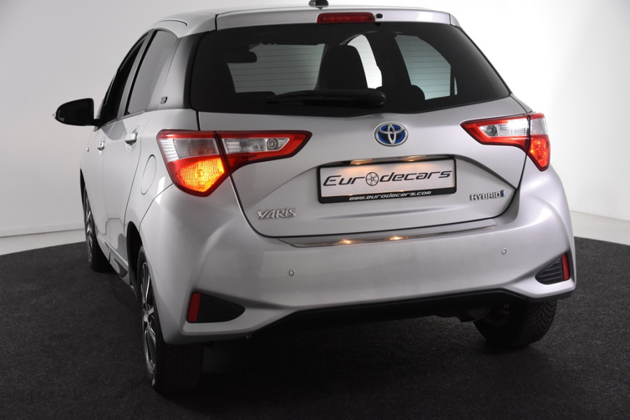 Toyota Yaris 1.5 Hybrid *1ste Eigenaar*Navigatie*Camera*