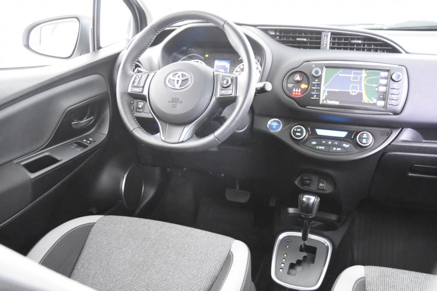 Toyota Yaris 1.5 Hybrid *1ste Eigenaar*Navigatie*Camera*