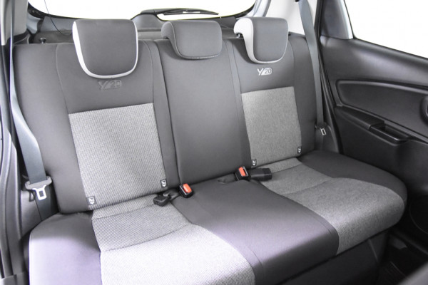 Toyota Yaris 1.5 Hybrid *1ste Eigenaar*Navigatie*Camera*