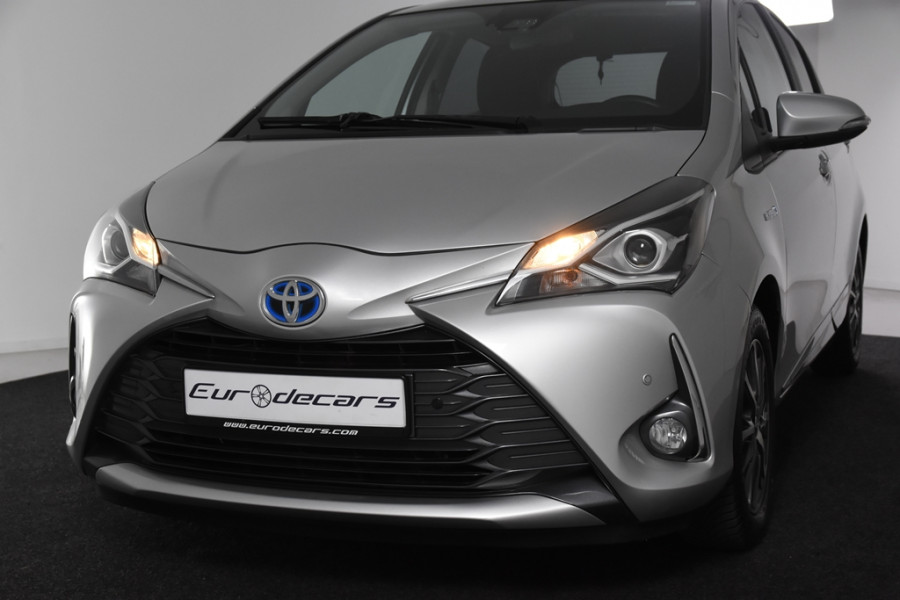 Toyota Yaris 1.5 Hybrid *1ste Eigenaar*Navigatie*Camera*