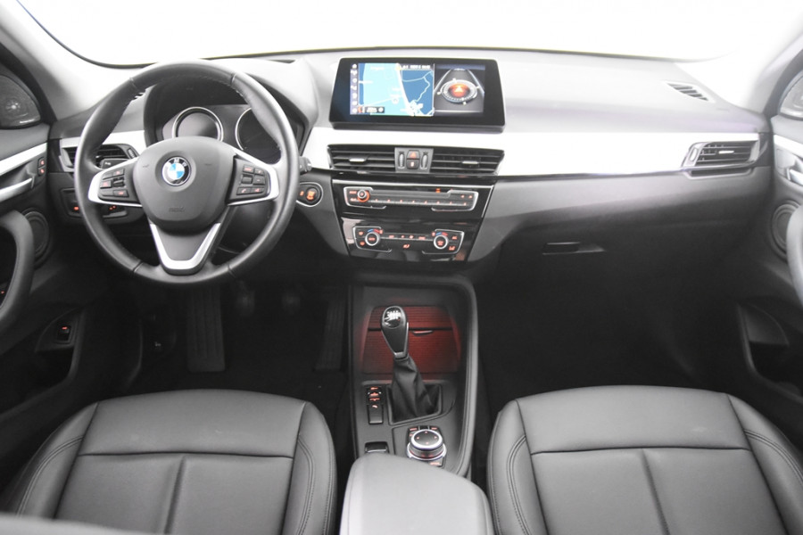 BMW X1 sDrive18i X Line *1ste Eigenaar* Leer*Navigatie*Trekhaak*