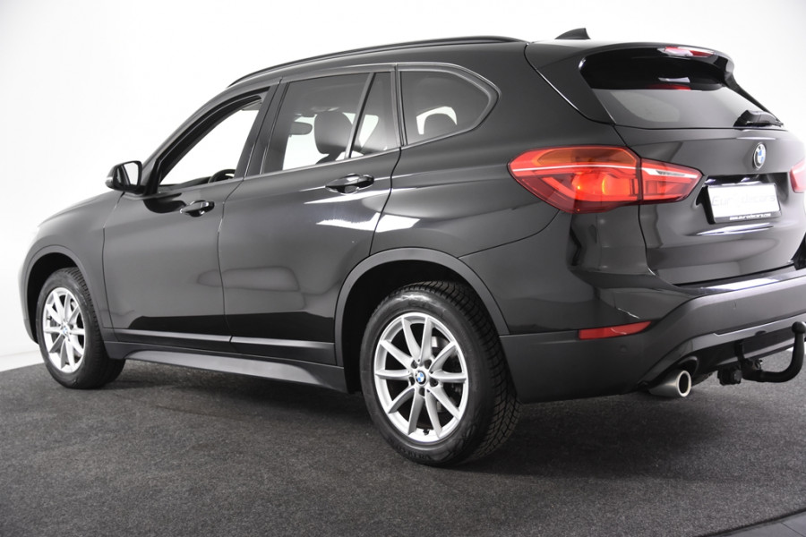 BMW X1 sDrive18i X Line *1ste Eigenaar* Leer*Navigatie*Trekhaak*