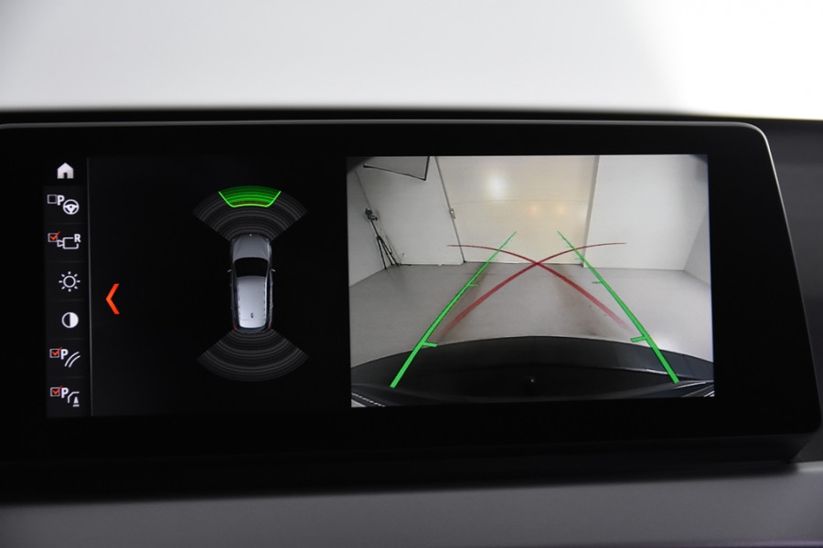 BMW X1 sDrive18i X Line *1ste Eigenaar* Leer*Navigatie*Trekhaak*